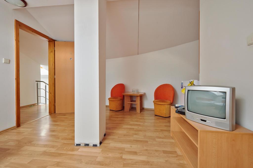 Penzion A Restauracia U Jelena Stara Lubovna Phòng bức ảnh